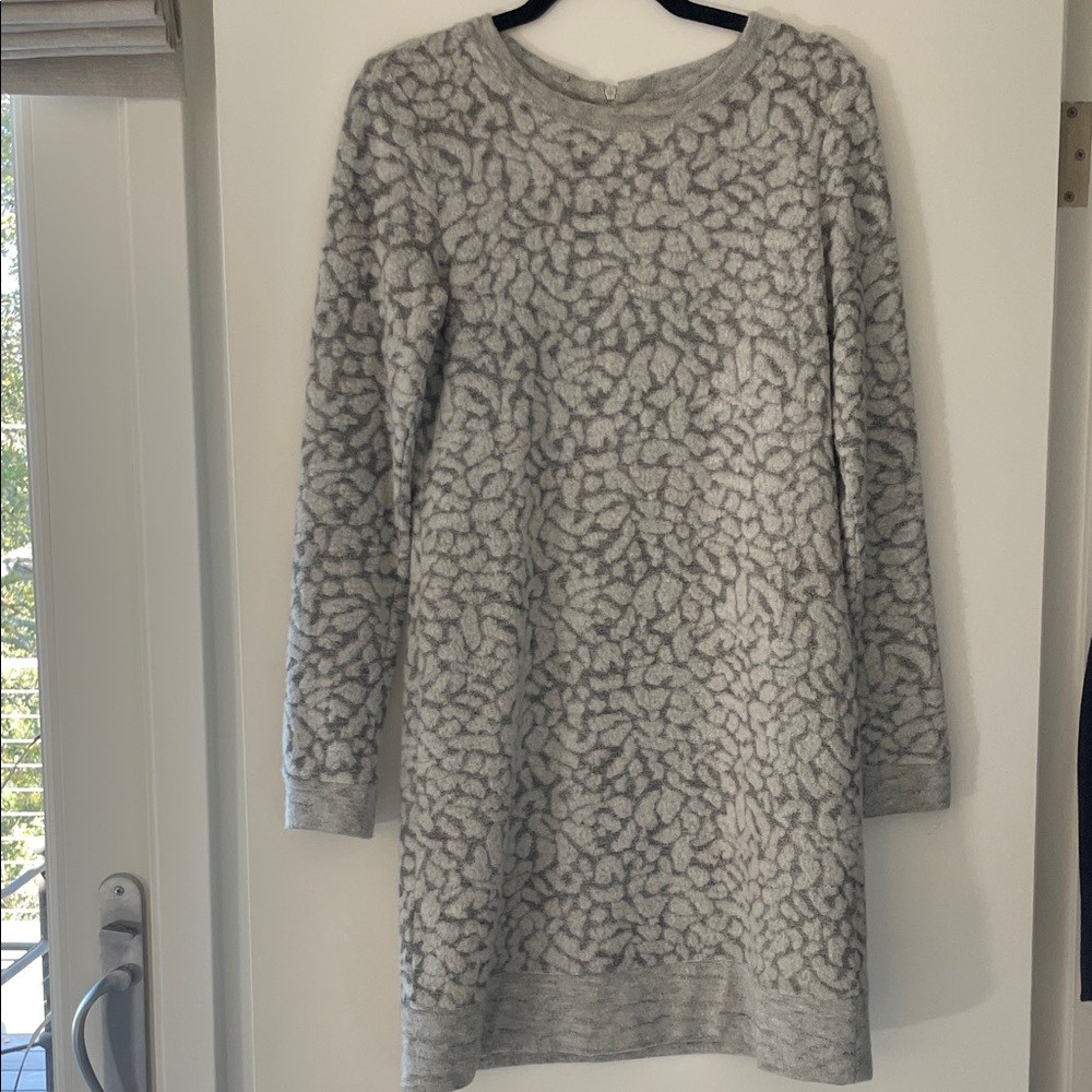 Lou & Grey Gray Textured Long Sleeve Dress